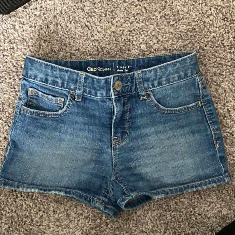 Little girls GAP shortie shorts